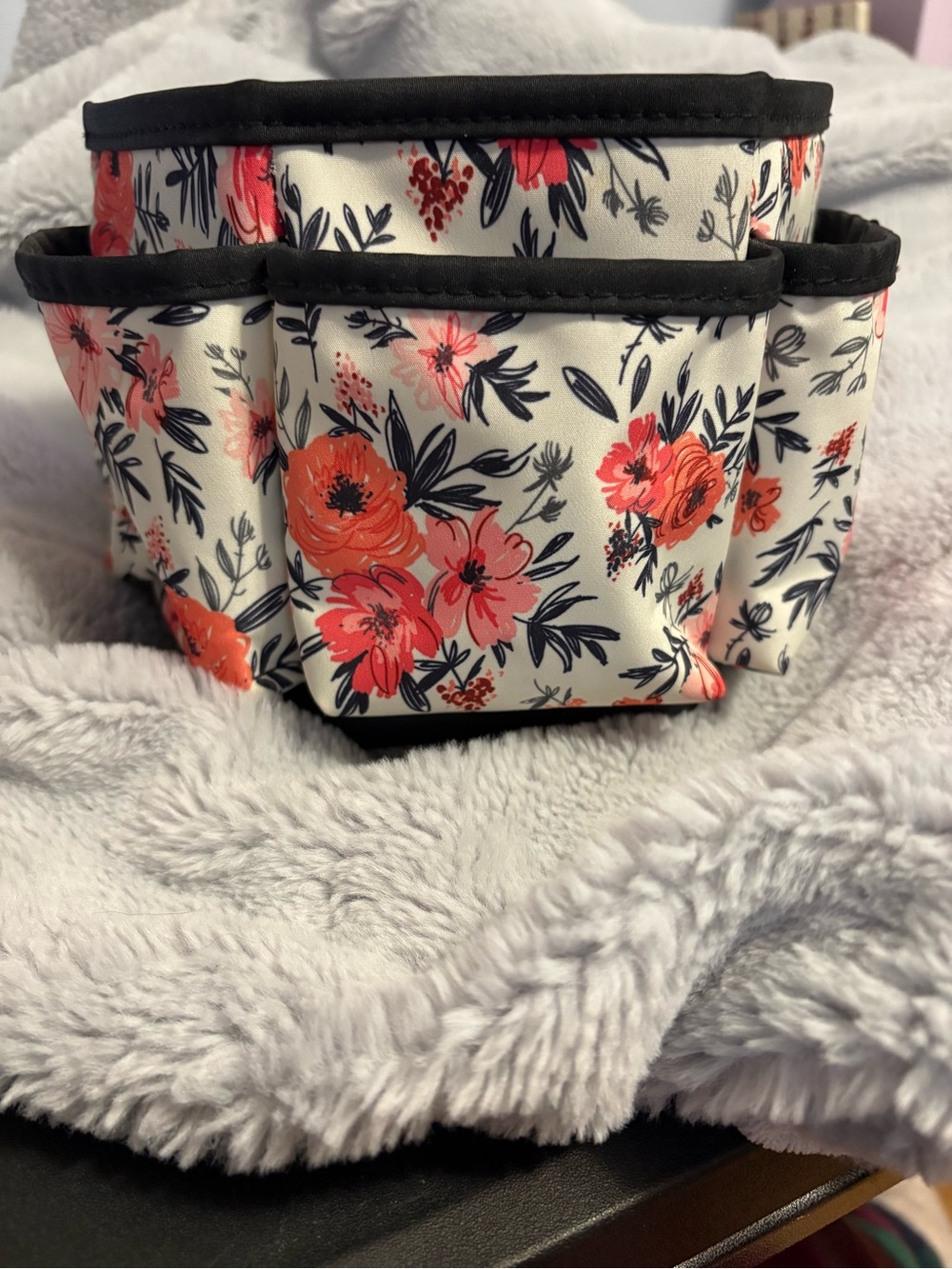 Floral Organizer with a Bottom Spinner- Coral Pink Flowers on Cream